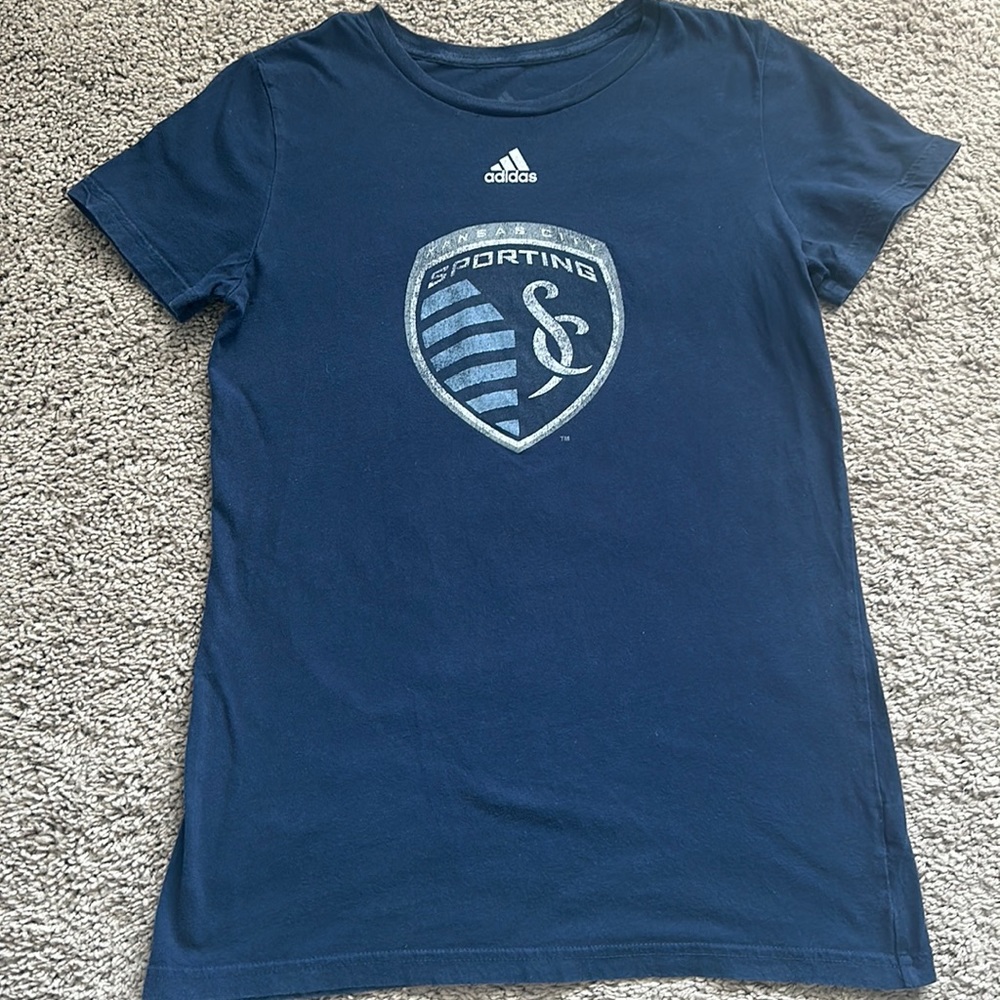 Sporting T-shirt- medium